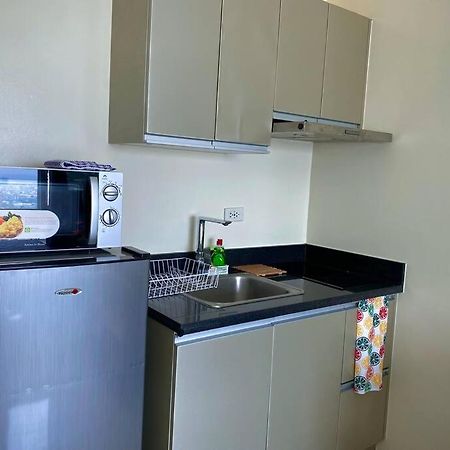 Makati Penthouse With Stunning City Skyline View مانيلا المظهر الخارجي الصورة