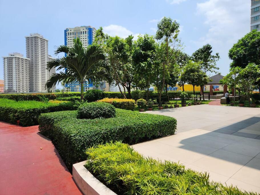 Makati Penthouse With Stunning City Skyline View مانيلا المظهر الخارجي الصورة
